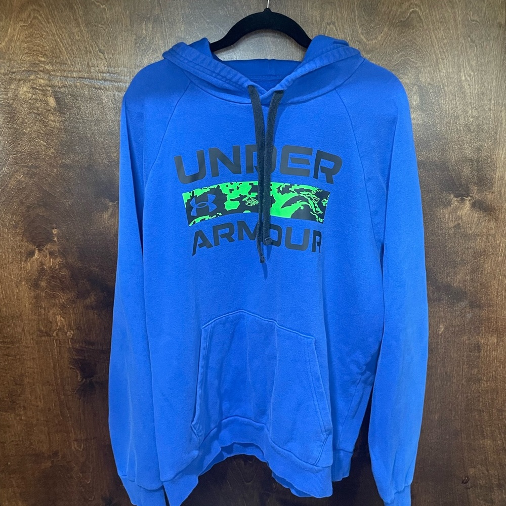 Under Armour Men’s hoodie